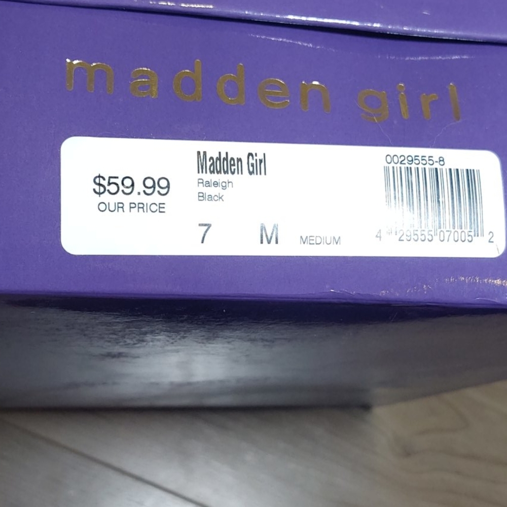 Madden Girl Raleigh Ruffle Booties - Picture 6 of 8